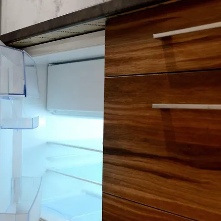 Diamond Deluxe Apartment *